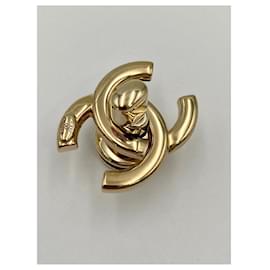 Chanel-CHANEL CC gold turnlock clasp-Golden