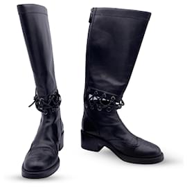 Chanel-Schwarzes Leder 2016 Kniehohe CC-Stiefel mit Schnürung und Ausschnitt Größe 38-Schwarz