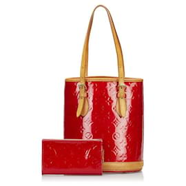 Louis Vuitton-Louis Vuitton Monogram Vernis Bucket PM with Pouch Leather Tote Bag in Excellent condition-Red