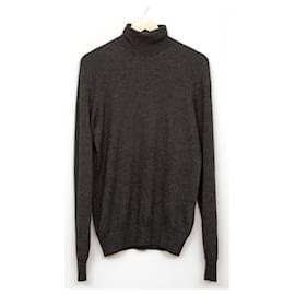 Gucci-Sweaters-Grey