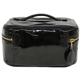 Chanel-CHANEL Vanity Cosmetic Pouch patente Negro CC Auth 34355-Negro