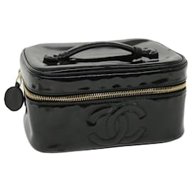Chanel-CHANEL Vanity Cosmetic Pouch Patent Leather Black CC Auth 34322-Black