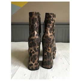 Vivienne Westwood-botas de tornozelo-Estampa de leopardo