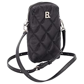 Balenciaga-Balenciaga quilted pouch in black leather-Black