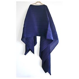 Issey Miyake Pleats Please multi function cape Navy blue