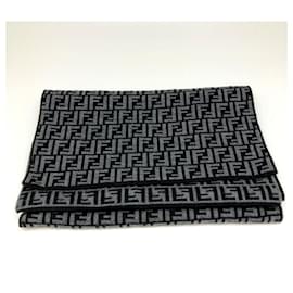 Fendi-Fendi ---Black