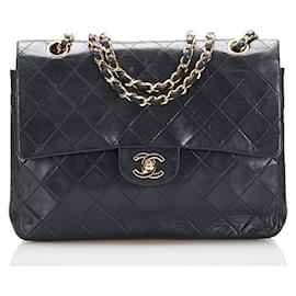 Chanel-CC Quilted lined Flap Shoulder Bag-Black