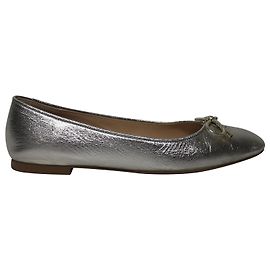 Sapatilhas de balé Stuart Weitzman Gabby em couro prateado Prata