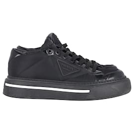 Prada-Prada Lace-up Platform Sneakers in Black Leather-Black