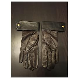 Chanel gloves - Joli Closet