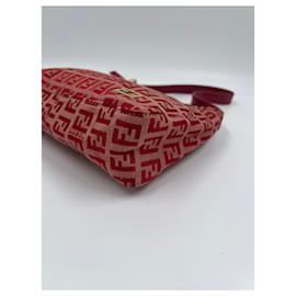 Fendi-Red Fendi Handbag-Red