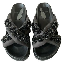Moncler Black embroidered slides Black