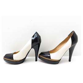 Yves Saint Laurent-YVES SAINT LAURENT SHOES 37.5 TWO-TONE PATENT LEATHER BLACK AND WHITE SHOES-Other