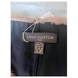 Louis Vuitton-Lenço de pele de vison Louis Vuitton-Marrom