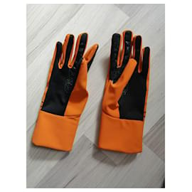 Dior-Handschuhe-Orange