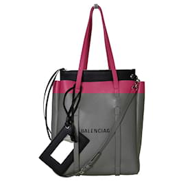 Balenciaga-Balenciaga Every Day Bag in Leather-Fuschia