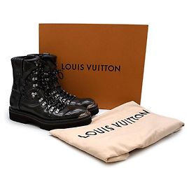 Louis Vuitton Verglaste Outland-Schnürstiefel mit Monogramm Schwarz