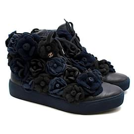 Chanel-Black & blue Camellia embroidered high top trainers-Blue