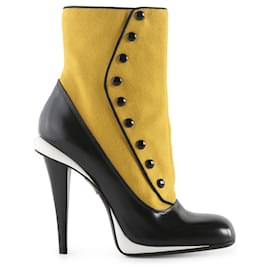 Fendi-Fendi Wool And Leather Victorian Buttoned Ankle Boots-Yellow