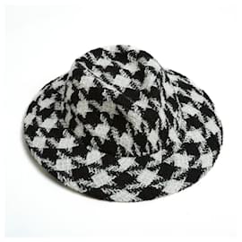 Chanel-23P HOUNDSTOOTH L BLACK WHITE NEW-Noir