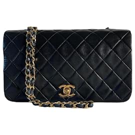 Chanel-Chanel full flap vintage black lambskin 23 gold hardware timeless-Black