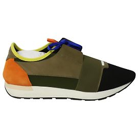 Balenciaga Baskets Race Runner en Cuir Kaki Vert Kaki