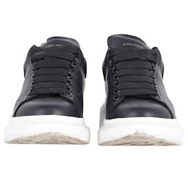 Alexander Mcqueen-Alexander McQueen Oversized Sneakers in Black Leather-Black