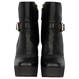 Fendi-Black Leather Ankle Boots with Heels-Black