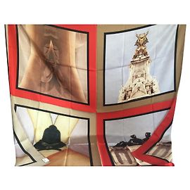Scialle Burberry - 140 X 140 CENTIMETRO - 100% soie Multicolore