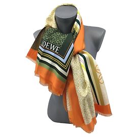 LOEWE PARIS MADRID - 137x137 CM - 100% soie Multiple colors