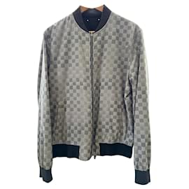 Second hand Louis Vuitton Men Coats Outerwear - Joli Closet
