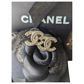 Chanel-CC F18V GHW Logo clássico brincos caixa de cristal-Dourado