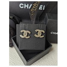 Chanel-CC F18V GHW Logo klassische Ohrringe Kristallbox-Golden
