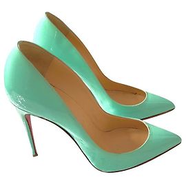 Escarpins Christian Louboutin Vert Clair Cuir Verni 38.5 Vert clair