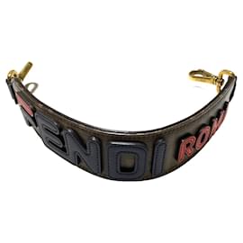 Fendi-Fendi Strap You-Black