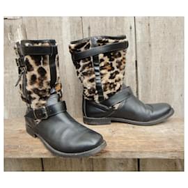 Burberry-Burberry p ankle boots 40,5-Black