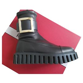 Roger Vivier Viv'Go-Thick Black