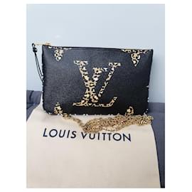 Louis Vuitton-Louis Vuitton Pochette lined Zip Giant-Black