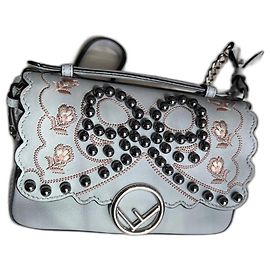 Sac à main Fendi Camelia en cuir rose et bleu clair Rose Bleu clair