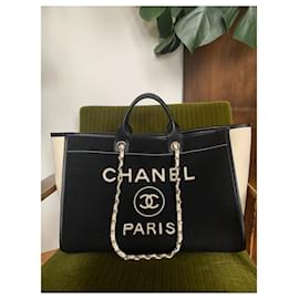 Chanel-Deauville-Schwarz