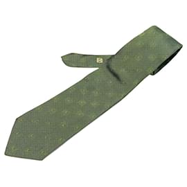 Loewe-Loewe-Green
