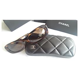 Chanel-Sammlerjahr 2000 In hervorragendem Zustand-Braun,Golden,Leopardenprint,Haselnuss,Kastanie,Karamell,Schokolade,Dunkelbraun