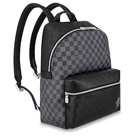 Louis Vuitton-LV Discovery backpack-Black