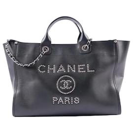 Chanel-Fourre-tout-Noir