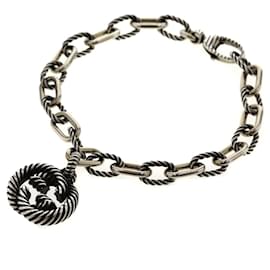 Gucci Brazalete con colgante de G entrelazada Plata