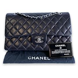 Chanel-Chanel Classic Double Flap Medium Navy Blue Lambskin Silver-Blue