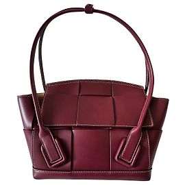 Bottega Veneta Petit sac à main Arco Prune