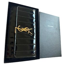 Yves Saint Laurent Cartera / clutch Vicky Negro