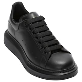 Alexander Mcqueen-Oversized sneakers in Black-Black