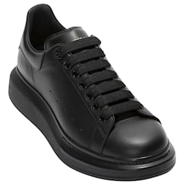 Alexander Mcqueen-Oversized sneakers in Black-Black